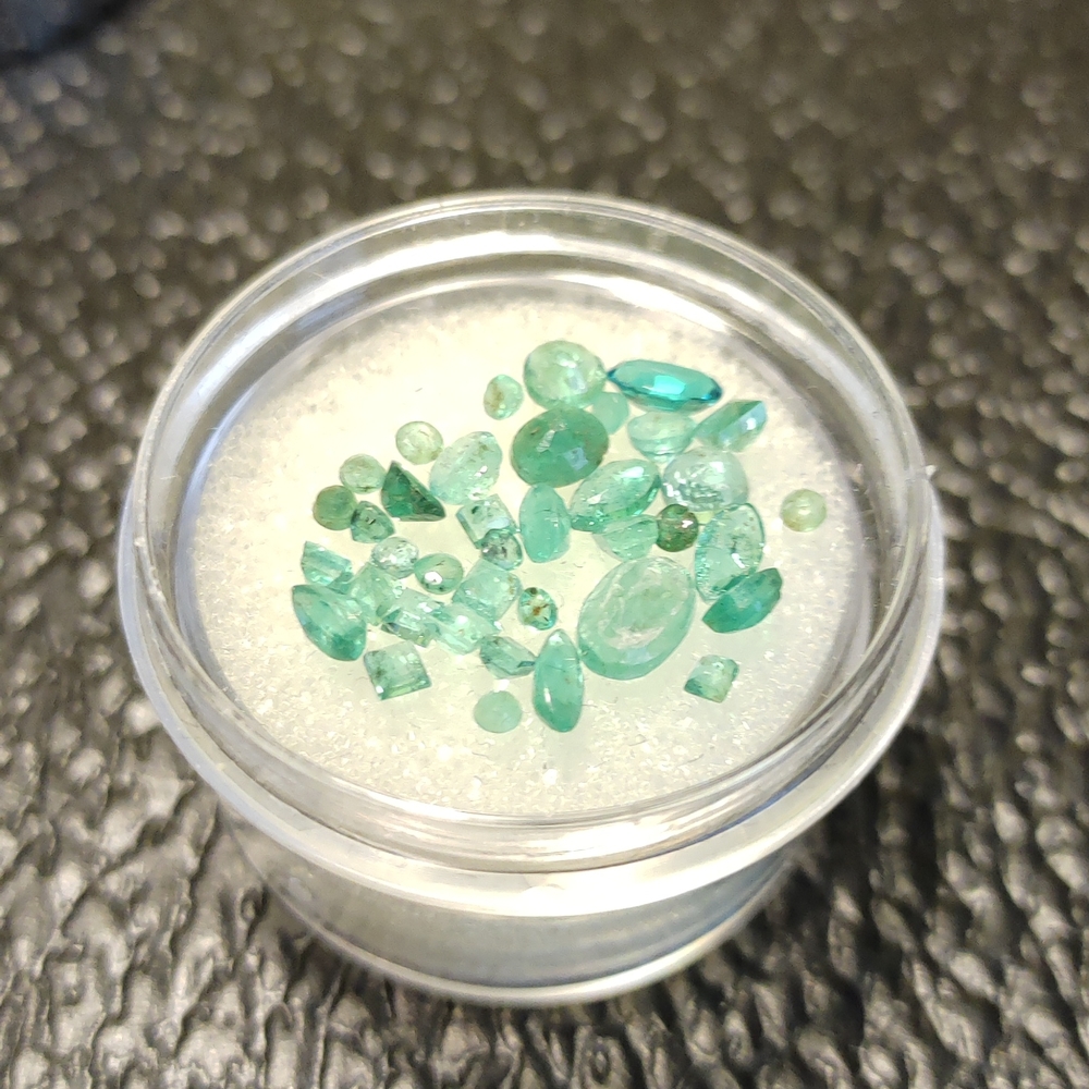 Faceted Mixed Emerald Gemstone # 155